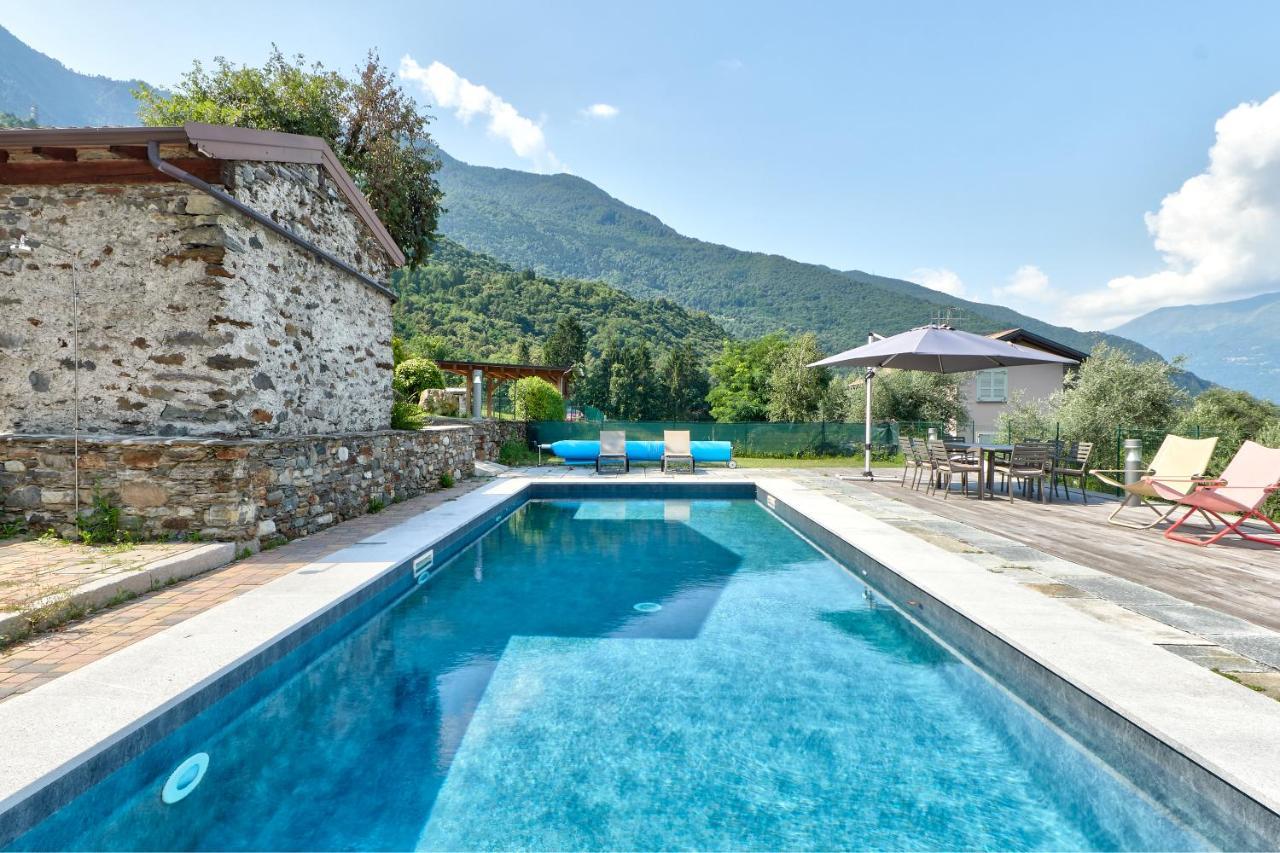 Chalet Con Piscina E Vista Panoramica Colico Exterior foto