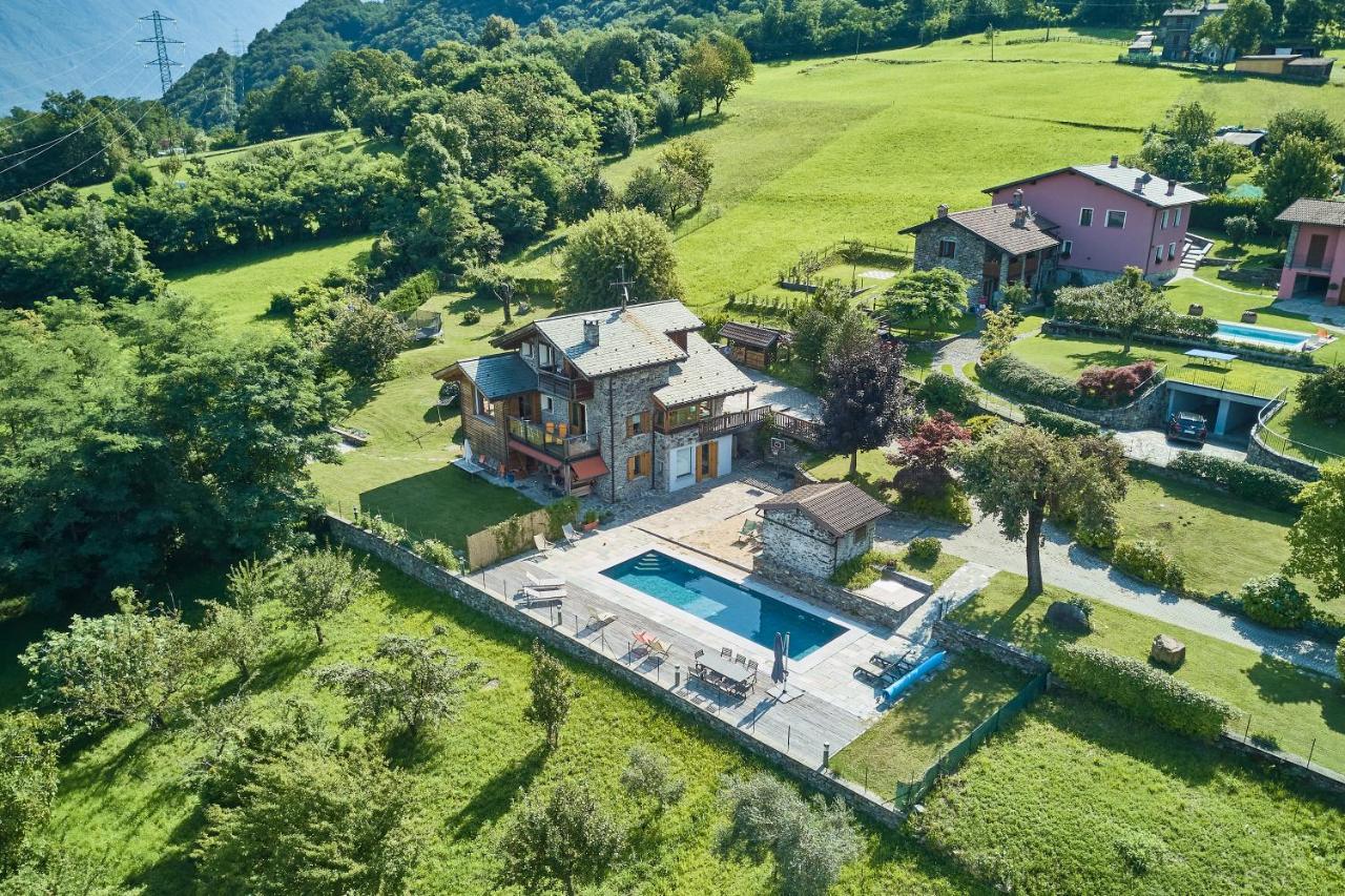 Chalet Con Piscina E Vista Panoramica Colico Exterior foto