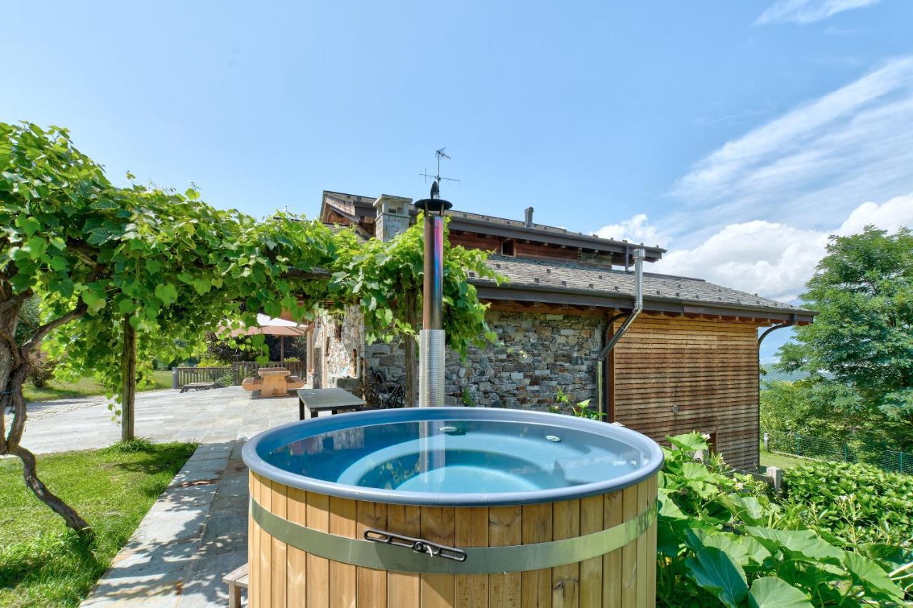 Chalet Con Piscina E Vista Panoramica Colico Exterior foto