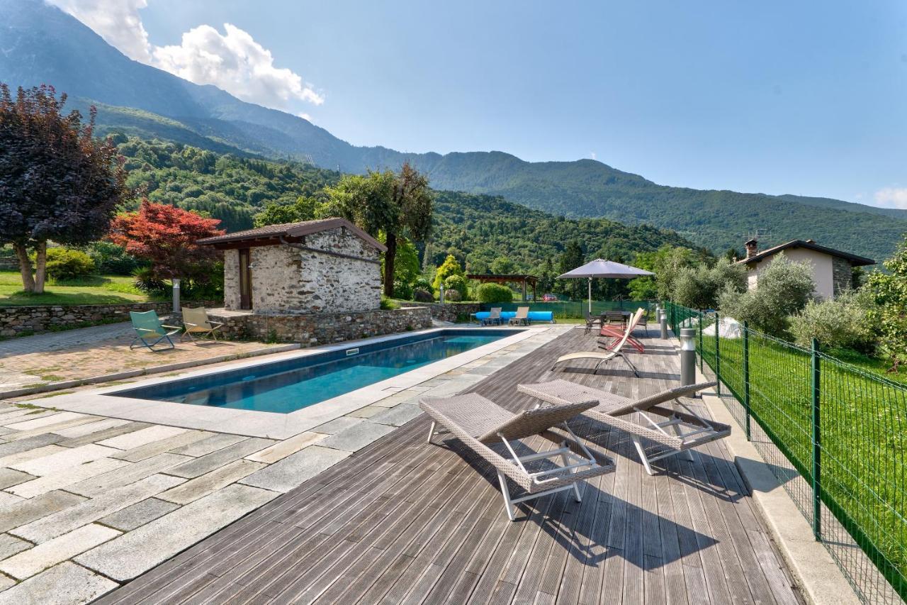 Chalet Con Piscina E Vista Panoramica Colico Exterior foto